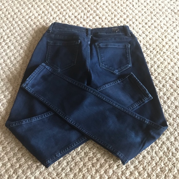 Flip Side Reversible Blue Roses and Dark Blue - Picture 5 of 6